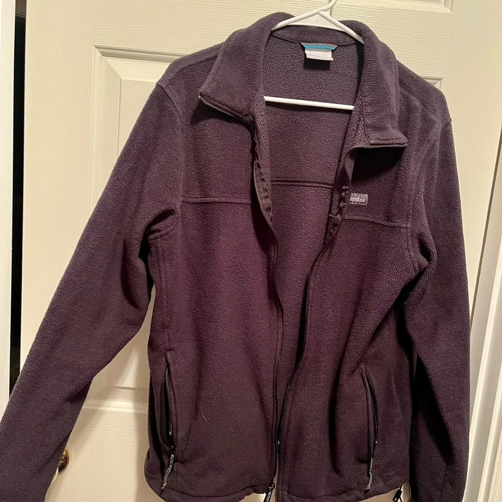 Columbia Women's Black Fleece Jacket with pockets size XL